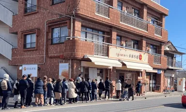 グランドオープン時　行列の様子