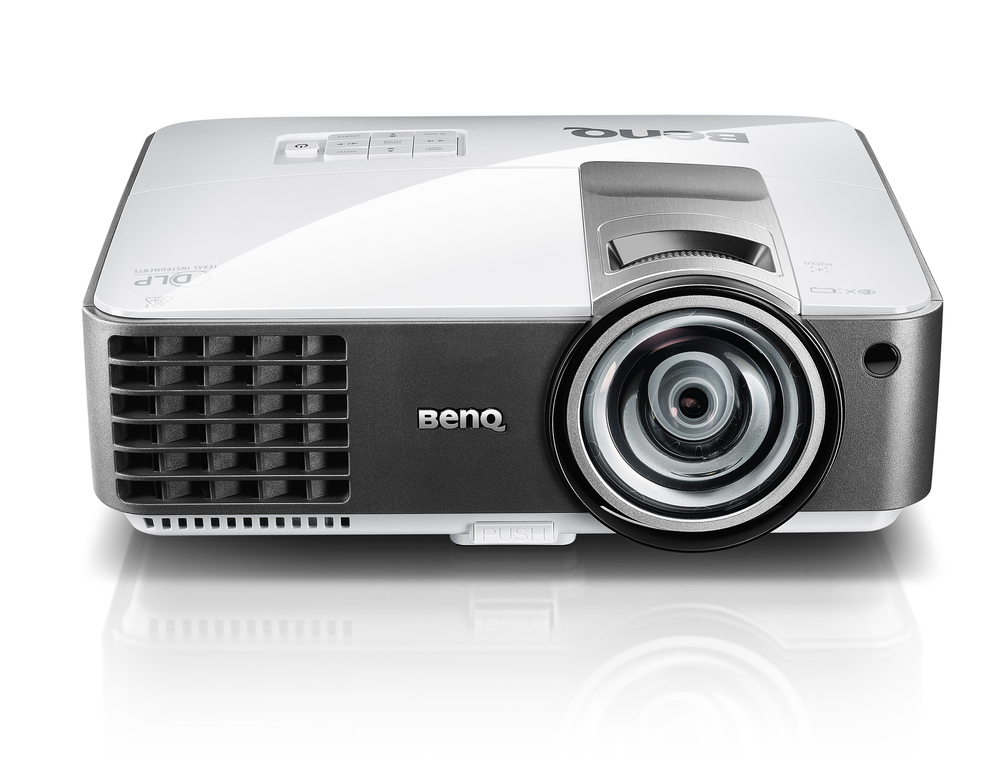 短焦点プロジェクタ Benq MW817ST-