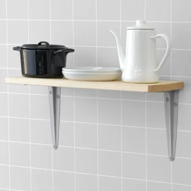 アイアン棚受けLサイズと2×8材の食器棚