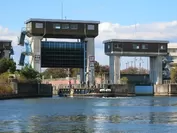 パナマ運河方式の毛馬閘門通過体験