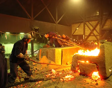 たたら操業の様子