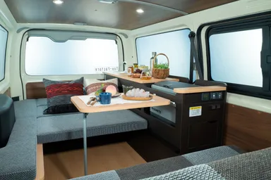 ダイニングモードでゆったり過ごすことも可能です。