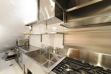 レンタルは店舗全体を利用可能