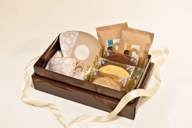 オリジナルカップ＆ソーサー付き　母の日ギフトセット