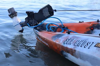 SUP・カヤックに取り付け可能なモーターデバイス2