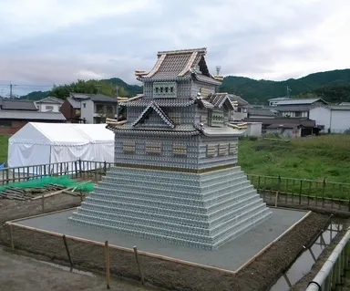 アルミ缶による高取城