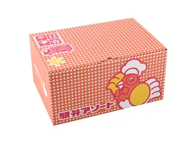 チキン弁当をイメージした箱に入れてお届け