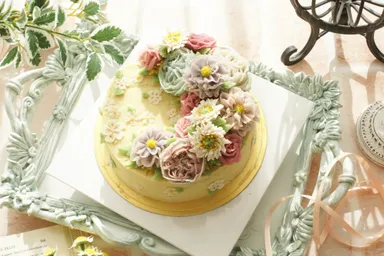 白あんのフラワーケーキ