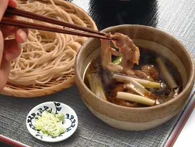 返礼品(そば屋のもつ鍋)