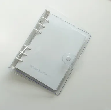 WhiteStudioらしい真っ白な見た目