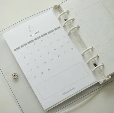 クリアケースにも自分の好きを詰め込んで