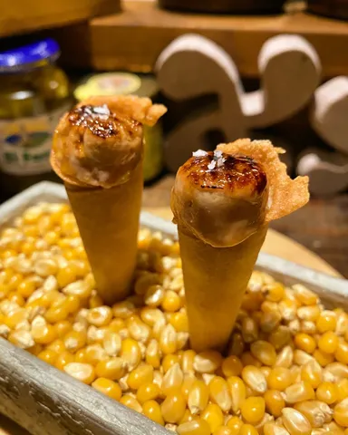 スペイン料理パブロ「フォアグラとトウモロコシのスペイン版カプリコ」