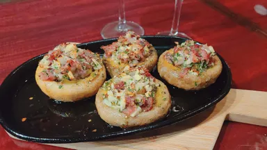 花火＆マッシュルームトーキョー「ジャンボマッシュルームのプランチャ」