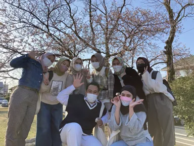 早速クラスメートとお花見
