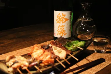 定番の焼き鳥と共に。