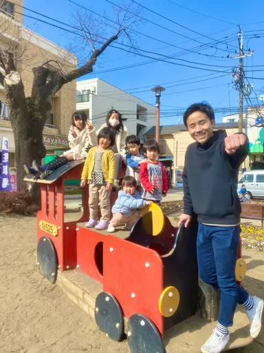 試合に招待する子供たち