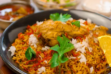 【ロイヤルココナッツガーデン】