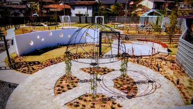 開放感のある1,300m2の本格ガーデン