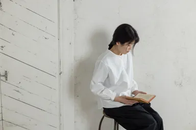 ゆったりとしたフォルムだから寒い時には重ね着可能