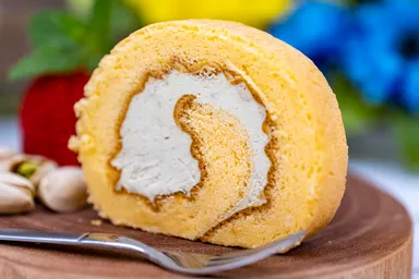 グルテンフリーピスタチオロールケーキ　2