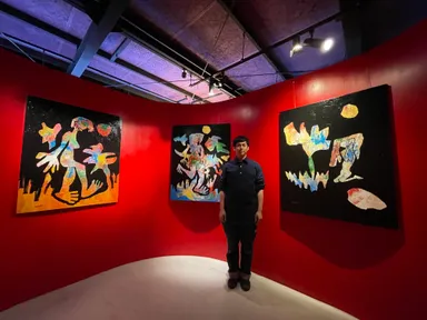 ギャラリー内展示風景、SHOGENと共に