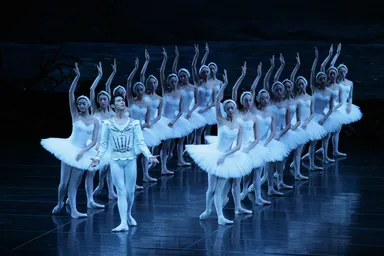 イ・スンヒョン／群舞