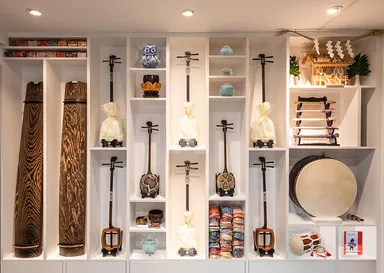 三琴堂 和楽器展示エリア