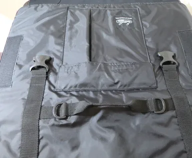 広げるとフラットに