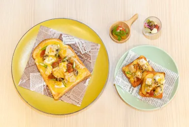 ジーマーミ豆腐のピザトースト