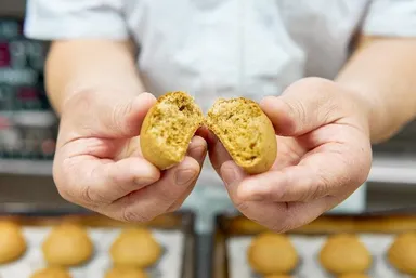 『珈琲味 博多カステラ』の断面