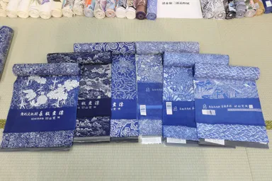 人気の裏変わりほか、長板中型の反物の一部