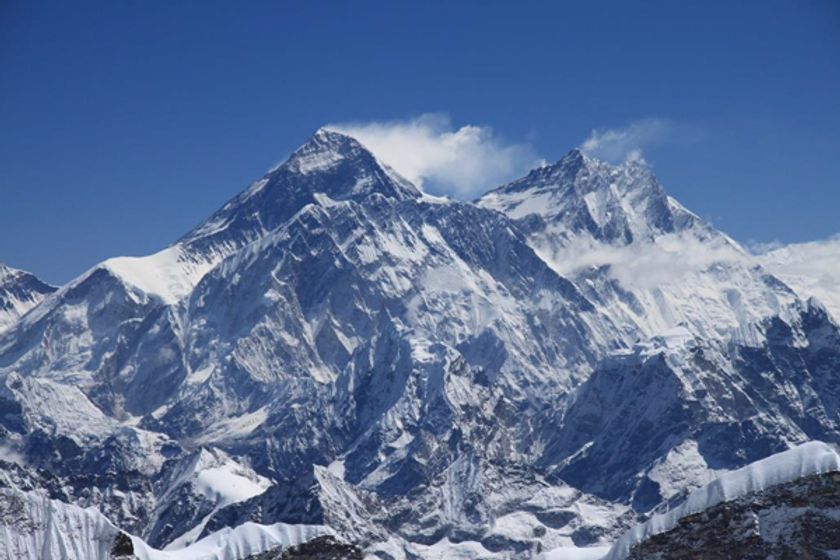 「世界一」に関する知名度調査を阪急交通社が実施
～世界一高い山と長い川、
そして世界遺産が一番多い国は？～