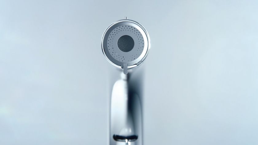 業界初のタッチレス蛇口一体型浄水器「LC」が 世界3大デザイン賞
