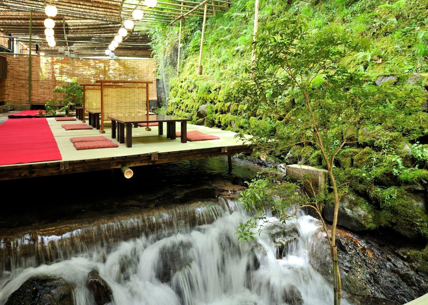 ～ 貴船料理旅館街で昼食の饗宴 ～
「貴船〈川床〉昼食きっぷ」を発売します