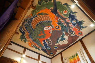 岩松院 本堂大間の天井絵「鳳凰図」