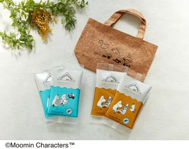 『CAFE@HOME ムーミン谷 水出しアイスコーヒー トートバッグセット』 2,100円(税込)