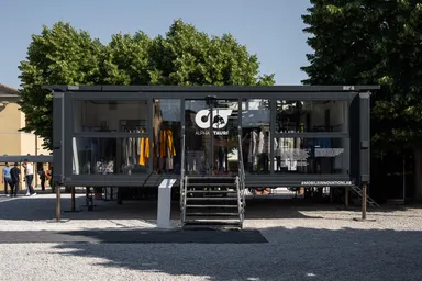 アルファタウリ ピッティーウオモ ブース