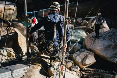 第1吊り橋の架橋工事 2021年