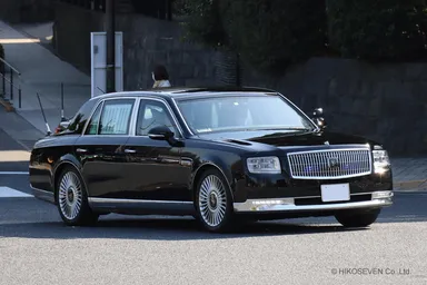 トヨタ センチュリー (UWG60) 2020 日本国内閣総理大臣専用車：実車