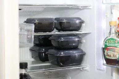冷蔵庫や冷凍庫にもすっきり収納。そのまま再加熱OK(オレンジ・プラスとも)