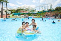 奥に行くほど深くなる「なぎさプール」