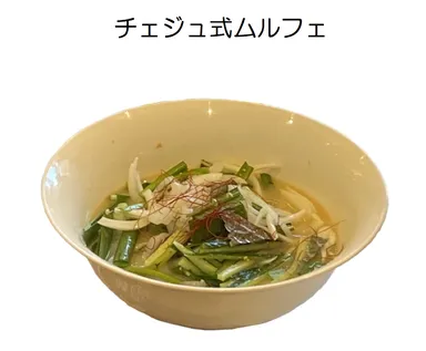 チェジュ島伝統のムルフェ(水刺身)