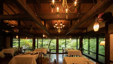 春は桜・夏は新緑・秋は紅葉が楽しめます。