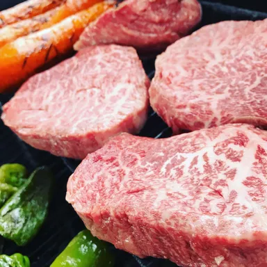 秋田由利牛(焼く前)