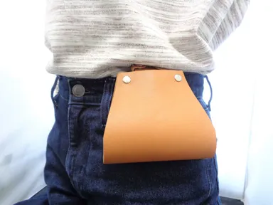 Guttoを用いてウエストにつける