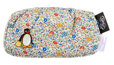 Pingu 40th リバティプリントマチ付きポーチ　2,420円