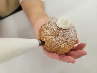 しぼりたて生くりーむパン「まほしゅー」