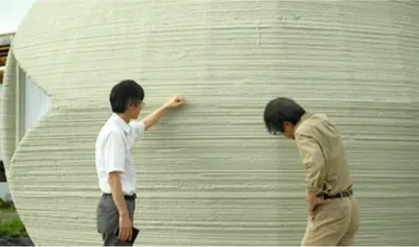 Sphereを確認する桐野氏と岡村氏