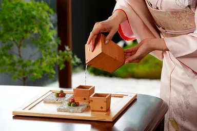 以為(おもえらく) 日光杉酒器シリーズイメージ