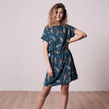 Bleed　100％ビスコースワンピース　17,160円(税込)